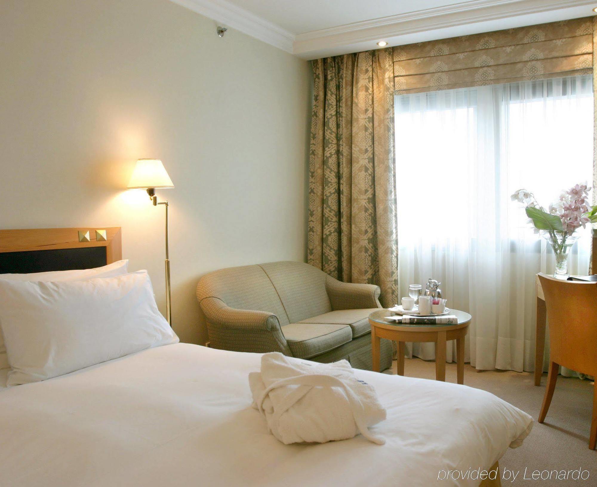 Marriott Atena