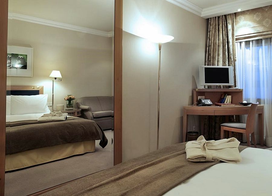 Hotel Marriott Atena